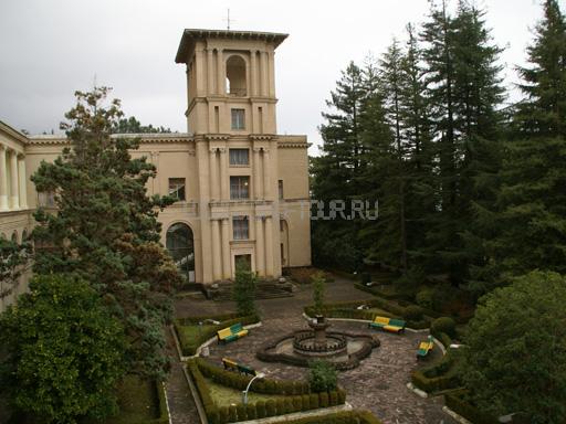 Нажмите чтобы увеличить фото Внутренний двор